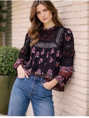 Sea New York Eloise Ruffled Printed Blouse In Navy Blue. Size 8